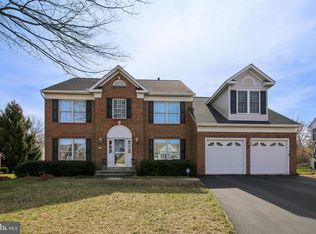 6105 Fieldcrest Dr, Frederick, MD 21701