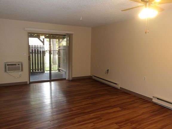 3rd image of 777 Northwood Dr #17