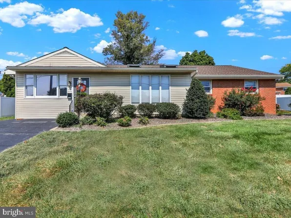 2417 State Hill Rd, Reading, PA 19610