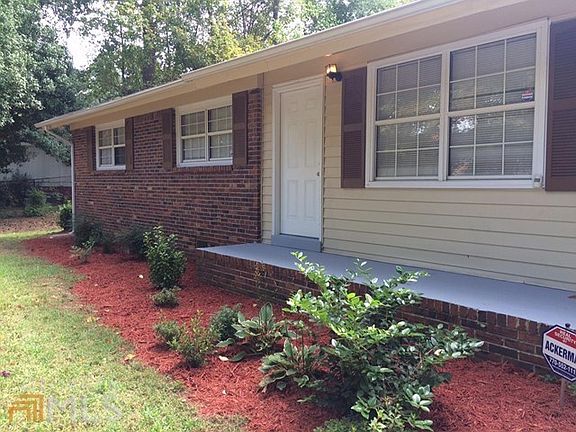 3rd image of 531 Evergreen Dr