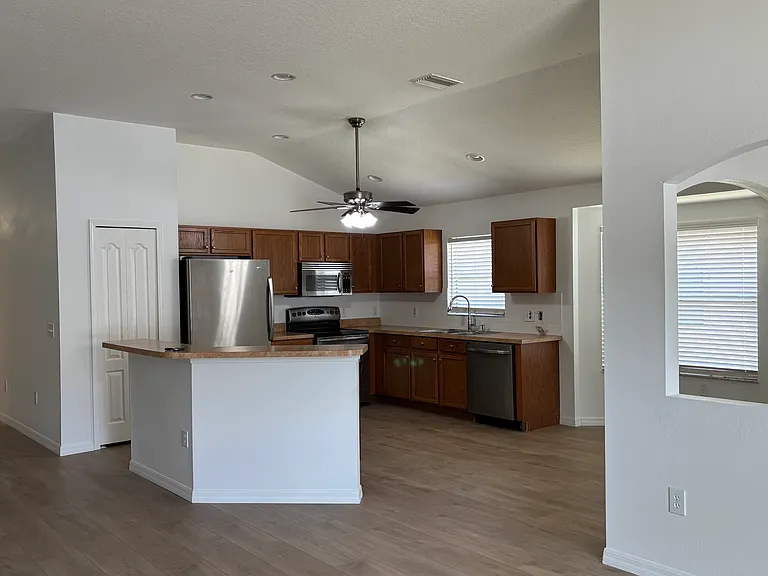 15820 Cedar Elm Ter — Photo 11