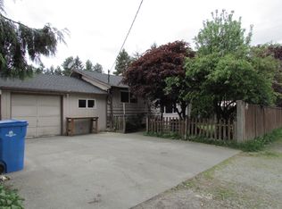 17921 10th Ave NE, Seattle, WA 98155
