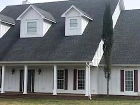 585 McKinnon Rd, Douglas, GA 31535
