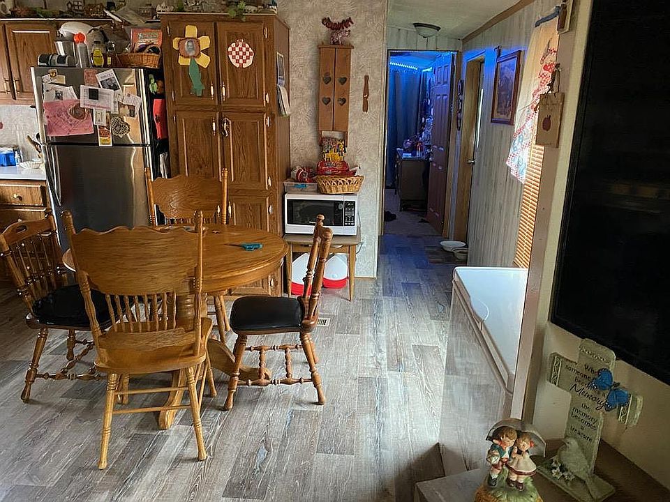 1st image of 11400 Armstrong Dr S