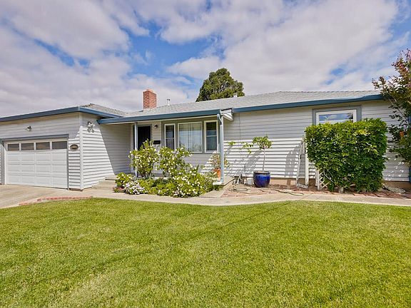 4th image of 13651 Emilie Dr