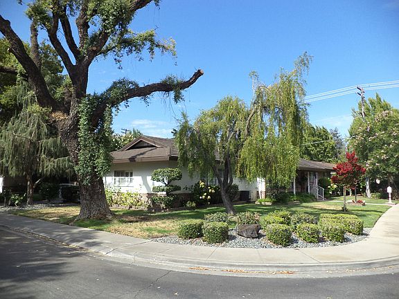 3rd image of 3424 Claremont Ave