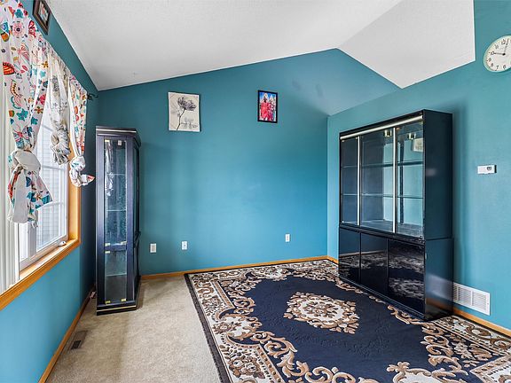 4th image of 2633 Whispering Ridge Dr