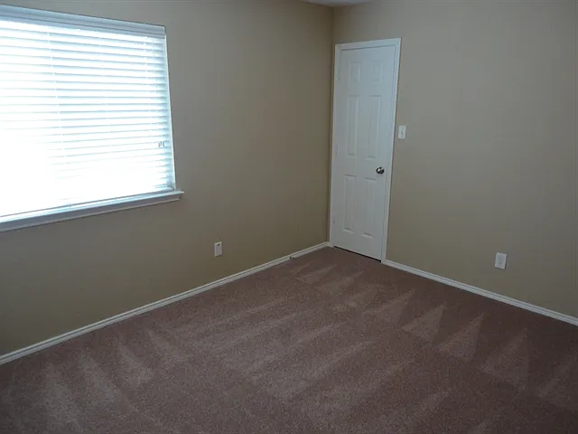 5512 Parkview Hills Ln — Photo 17