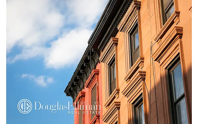 Rented by Douglas Elliman | media 29