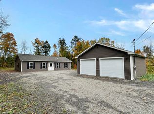 33 Hillcrest Ln, Island Falls, ME 04747
