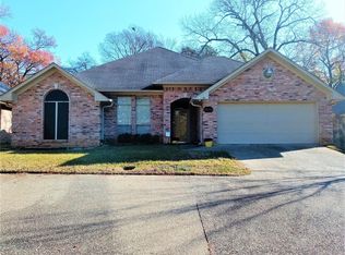 2820 Crestview Ave, Tyler, TX 75701