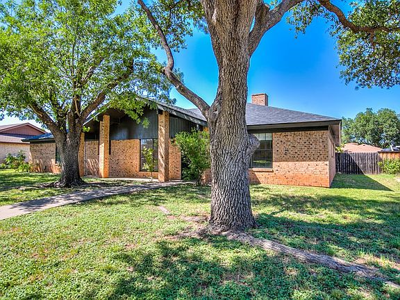 4th image of 3842 Hillcrest Dr