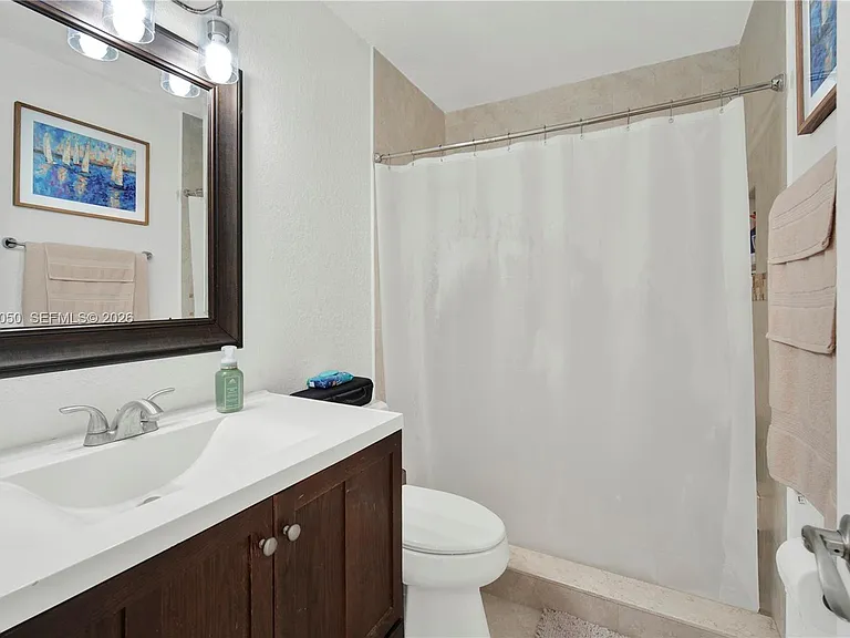 4260 SW 68th Ct — Photo 15
