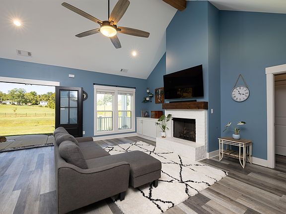 3rd image of 3090 Marshall Rd