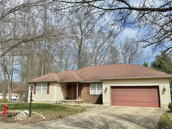 5394 Juniper Ct, Ravenna, OH 44266