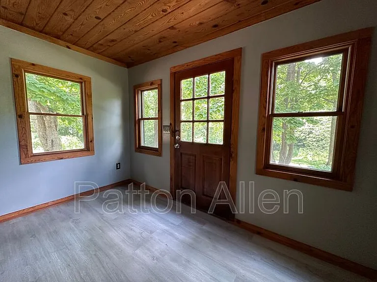 267 Davis Creek Rd — Photo 14