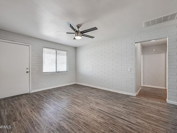 4th image of 1744 W Glendale Ave #10