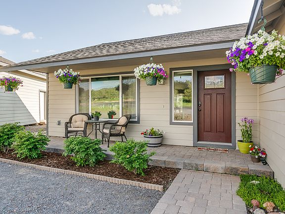 2nd image of 2986 SE Breese Way