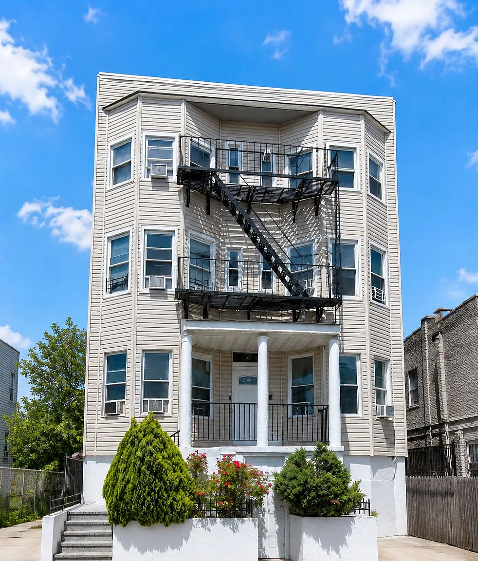 1 bed, 795 sqft, $1,650 — Photo 1