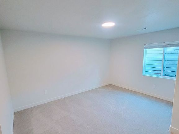 5th image of 2624 S Millsite Ln