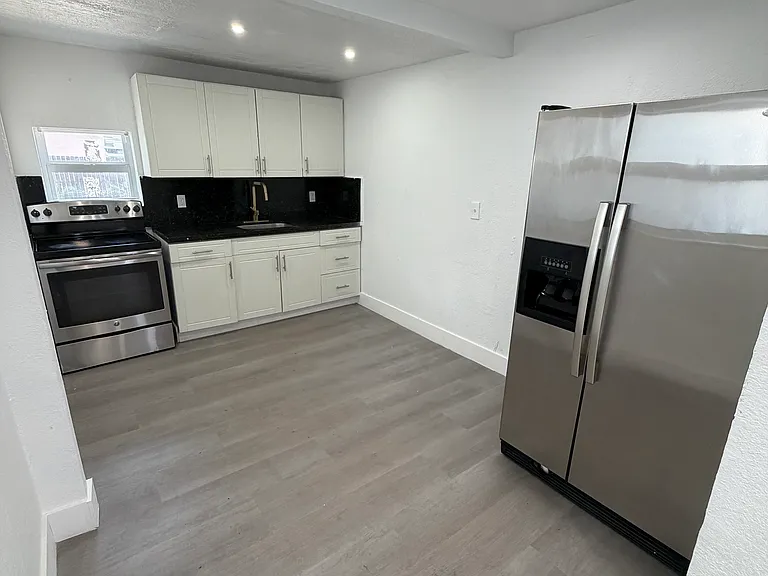 1968 NW 24th Ave #3-2 — Photo 1