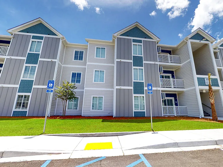 Coastal Club Apartments — Photo 53