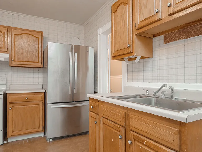 406 Front St #1 — Photo 10