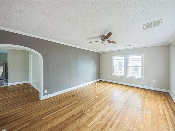 4th image of 2409 Arbor St
