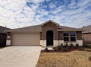 8445 Hollymead Ln, Fort Worth, TX 76131