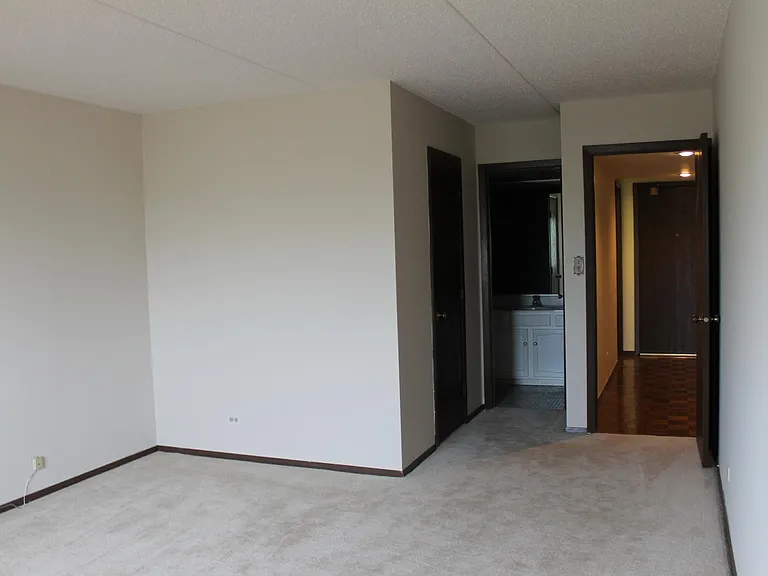 475 Plum Creek Dr #506 — Photo 7