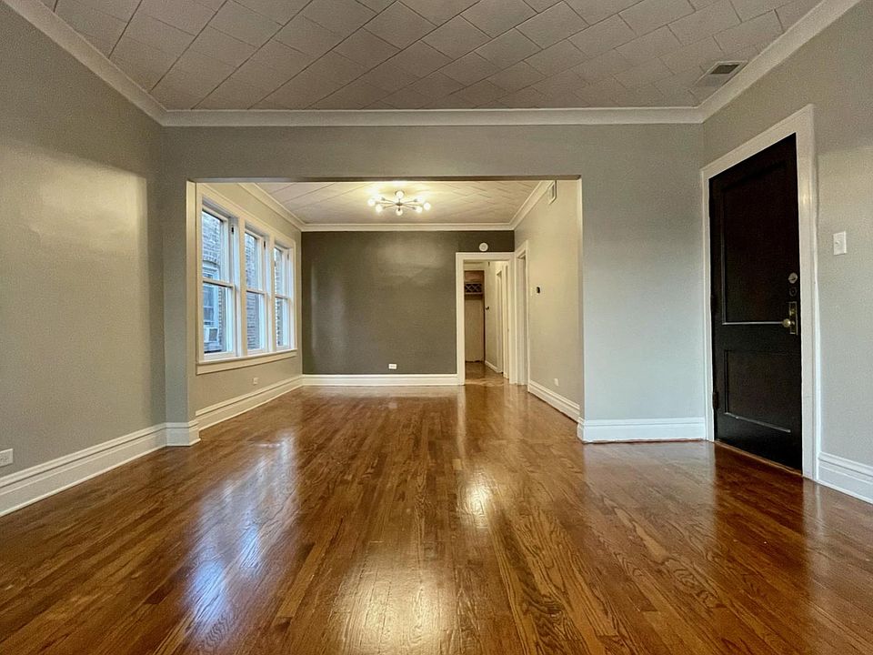 1st image of 3431 N Lowell Ave #2
