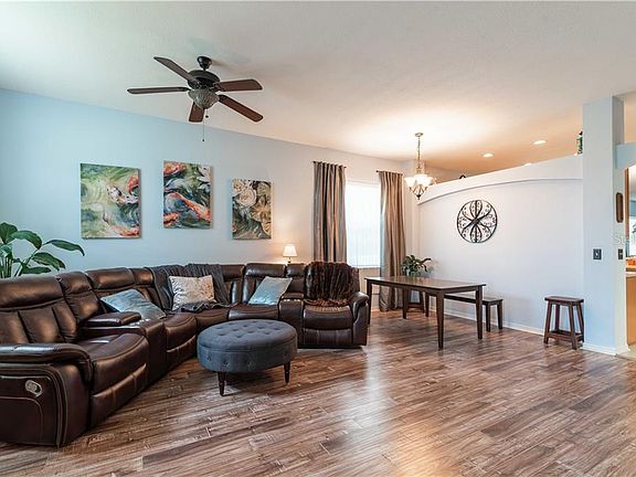 3rd image of 34743 Marsh Glen Ct