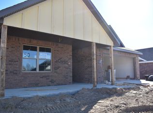 892 Hampton St, Springdale, AR 72762