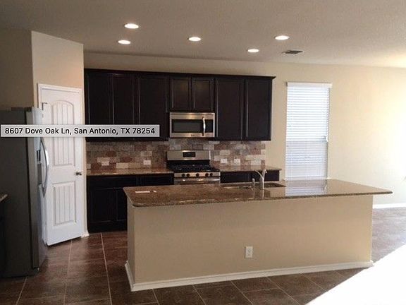 3rd image of 8607 Dove Oak Ln