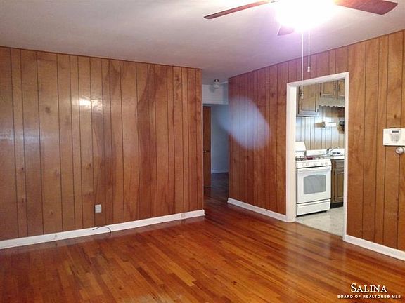 5th image of 860 Osage Ave