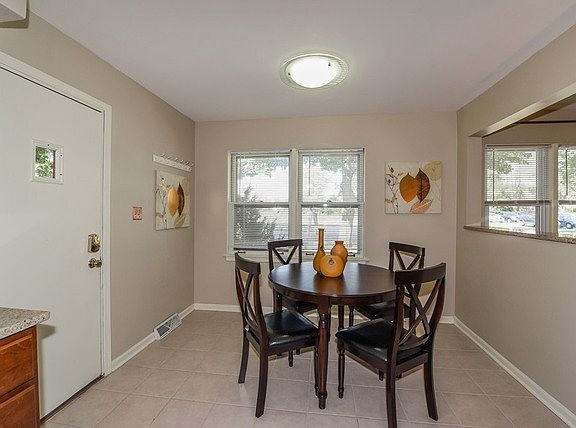 5th image of 4017 Dubois Ave