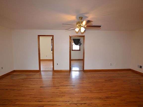 3rd image of 47 Laidlaw Ave Unit 2