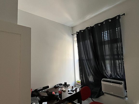 2nd image of 255 Broome St APT 1