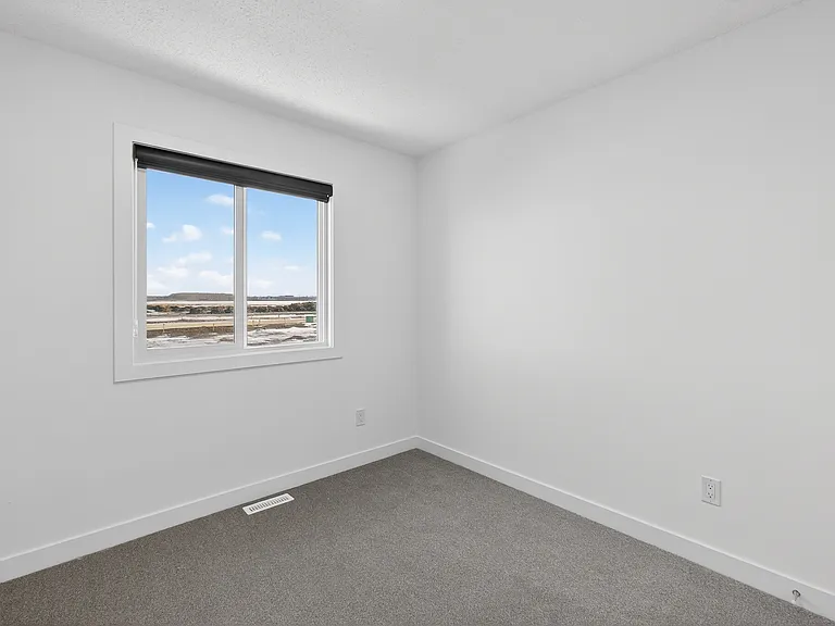 516 Black Stone Blvd — Photo 28
