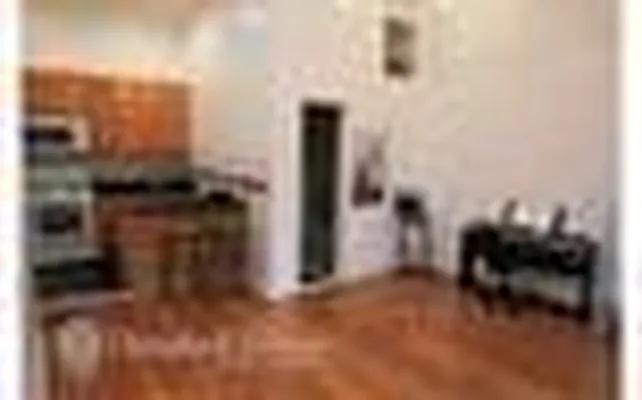 Rented by aptsandlofts.com | media 41