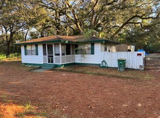 109 Whiddon Lake Rd, Crawfordville, FL 32327