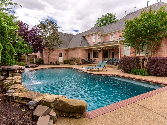 3rd image of 9824 S Houston Oak Dr