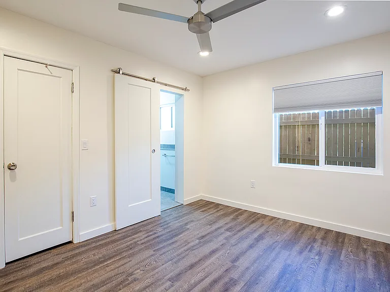 1138 N Richey Blvd #B — Photo 6