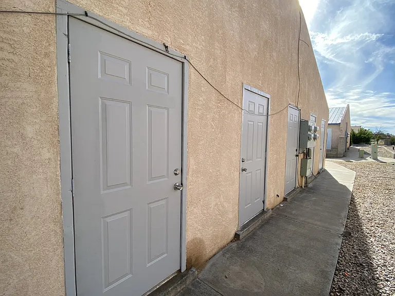 2 bed, 1.0 bath, 900 sqft, $1,195 — Photo 17