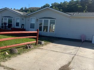 606 Village Dr, Rifle, CO 81650