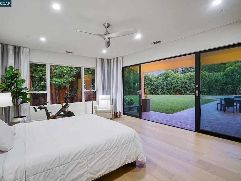 23 Elaine Ct — Photo 14