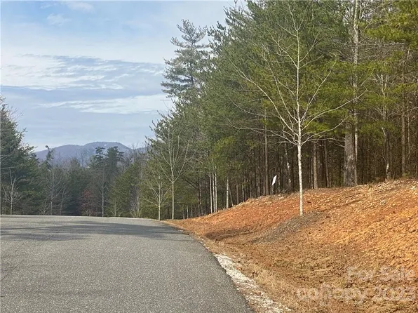 Waters Edge Dr #9-16, Nebo, NC 28761
