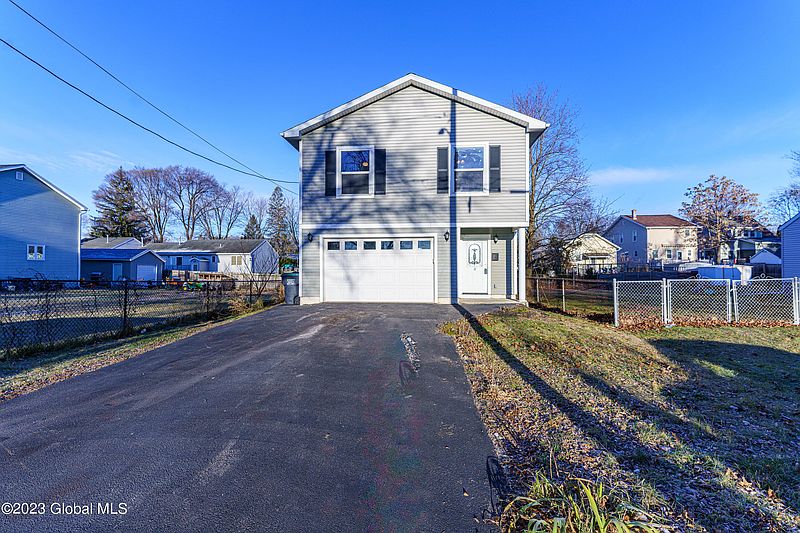 3rd image of 11 Oakland Avenue