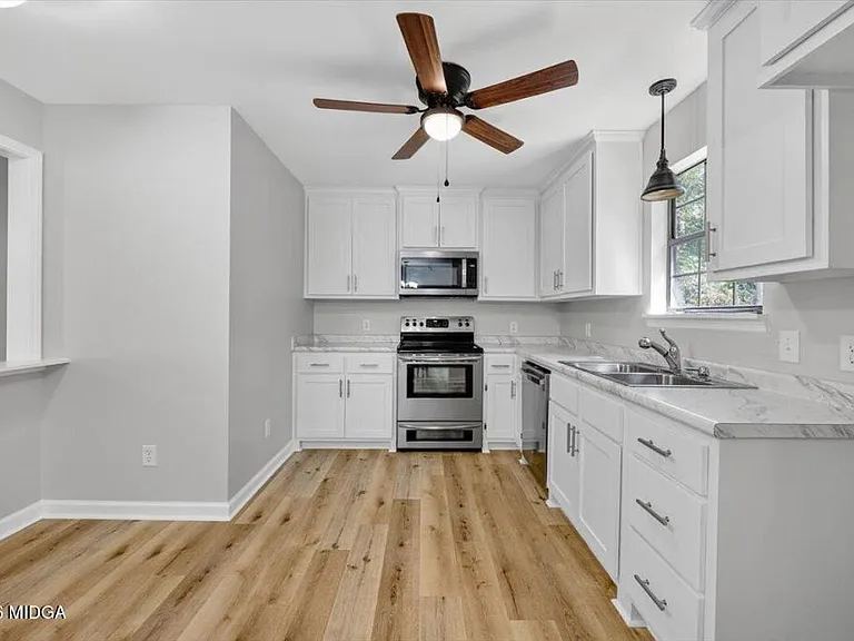 1376 Greentree Pkwy — Photo 9