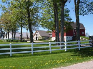 626 W Townline Rd, Harbor Springs, MI 49740